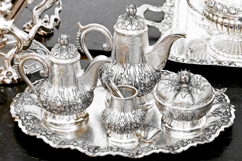 A Sterling silverware tea set - sterling silver flatware